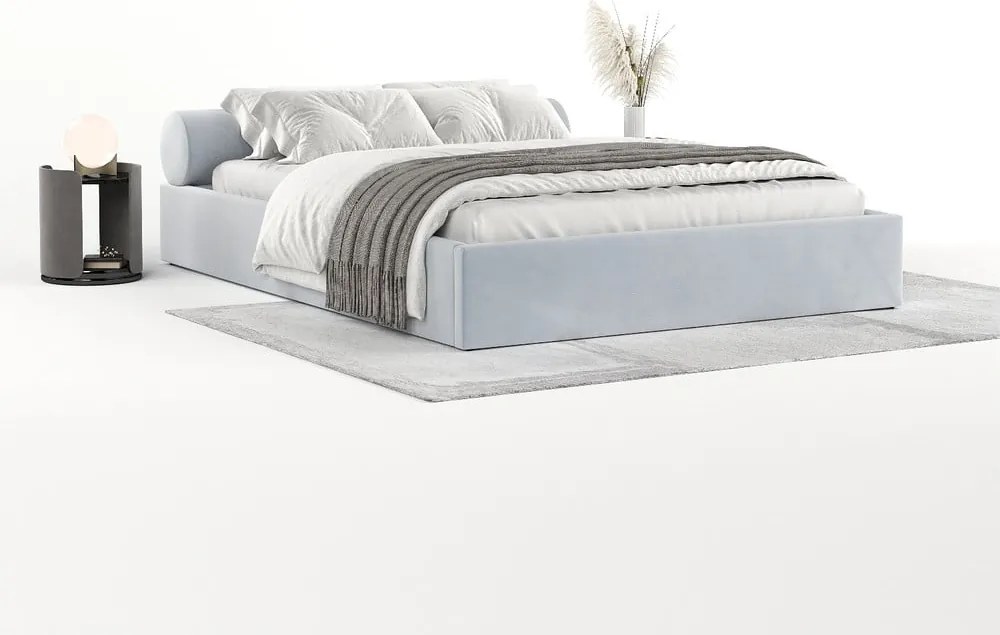 Letto matrimoniale imbottito grigio chiaro con contenitore e rete inclusi 140x200 cm Solvo – Maison de Rêve
