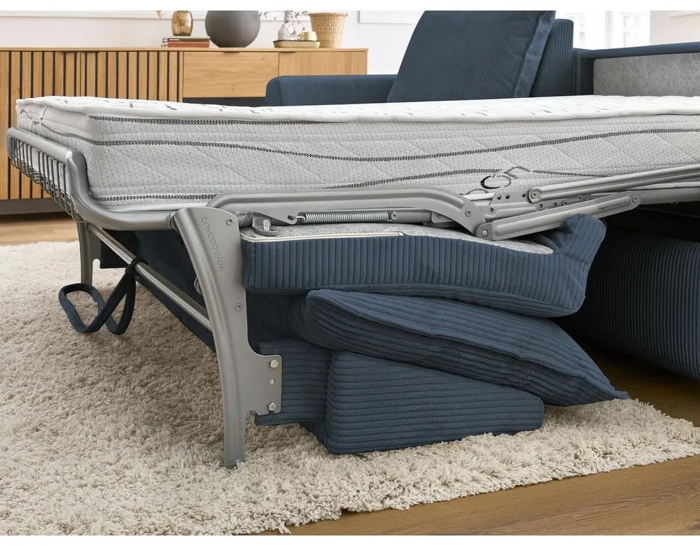 Divano angolare in blu scuro allungabile (con composizione variabile) con rivestimento in velluto a coste Augustin – Bobochic Paris