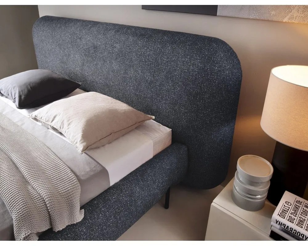 Letto matrimoniale imbottito blu con contenitore e rete inclusi 140x200 cm Pointt – ELTAP