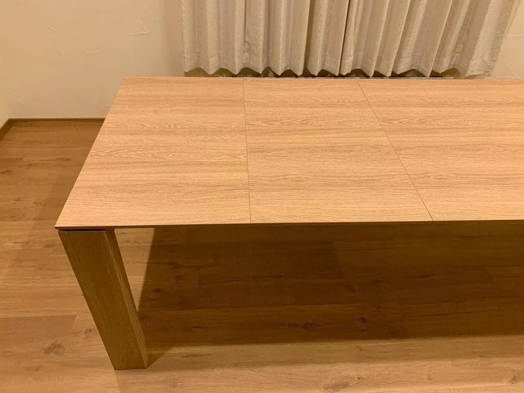 Tavolo  da pranzo moderno allungabile rovere naturale 180 x 90