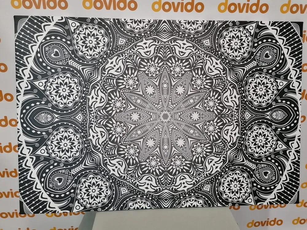 Stampa su tela – Mandala ornamentale con pizzo in bianco e nero