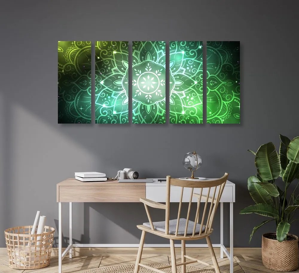 Quadri 5 pezzi – Mandala con sfondo galattico in tonalità di verde