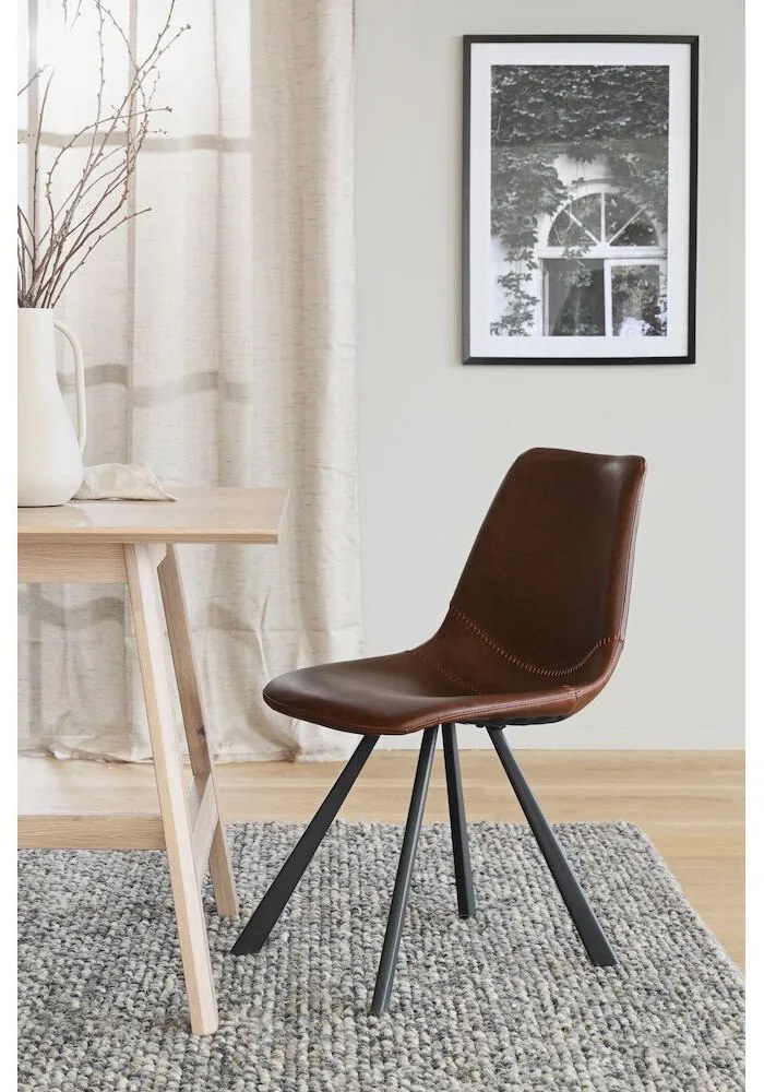 Sedia da pranzo marrone con gambe nere Alpha - Rowico