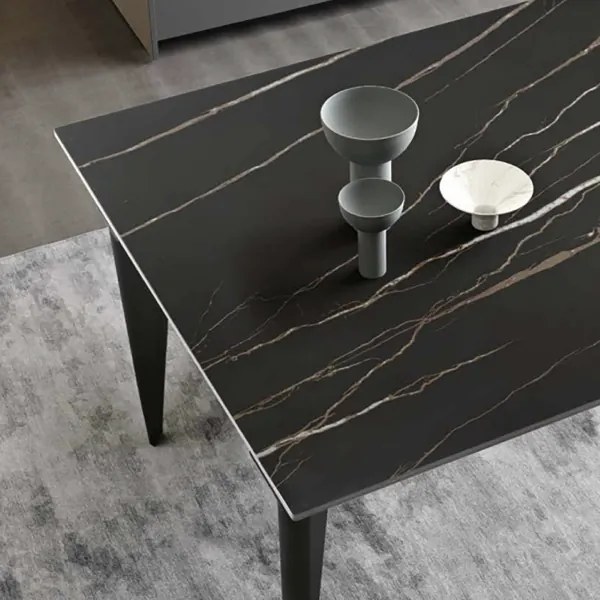 Tavolo allungabile 200 cm ULISSE con top grčs porcellanato effetto Marmo Nero