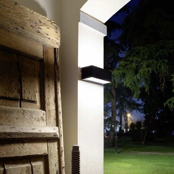 Lampada applique per esterni 23x10 cm FALCO a doppia emissione Nero