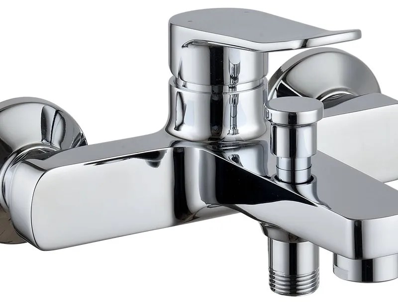 Rubinetto per vasca Essential per muro cromo SENSEA