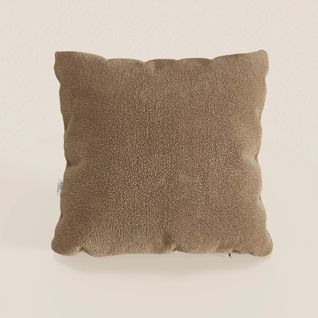 Favola cuscino disponibile in diversi colori realizzato in morbido bouclé impermeabile e smacchiabile T21.