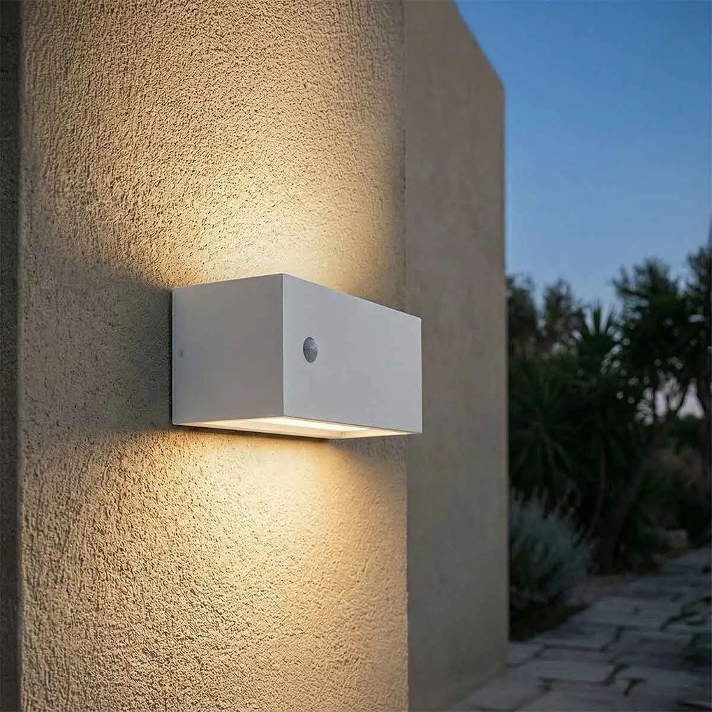 Applique BAND con Sensore Movimento E27 per esterno IP65 - Bianca