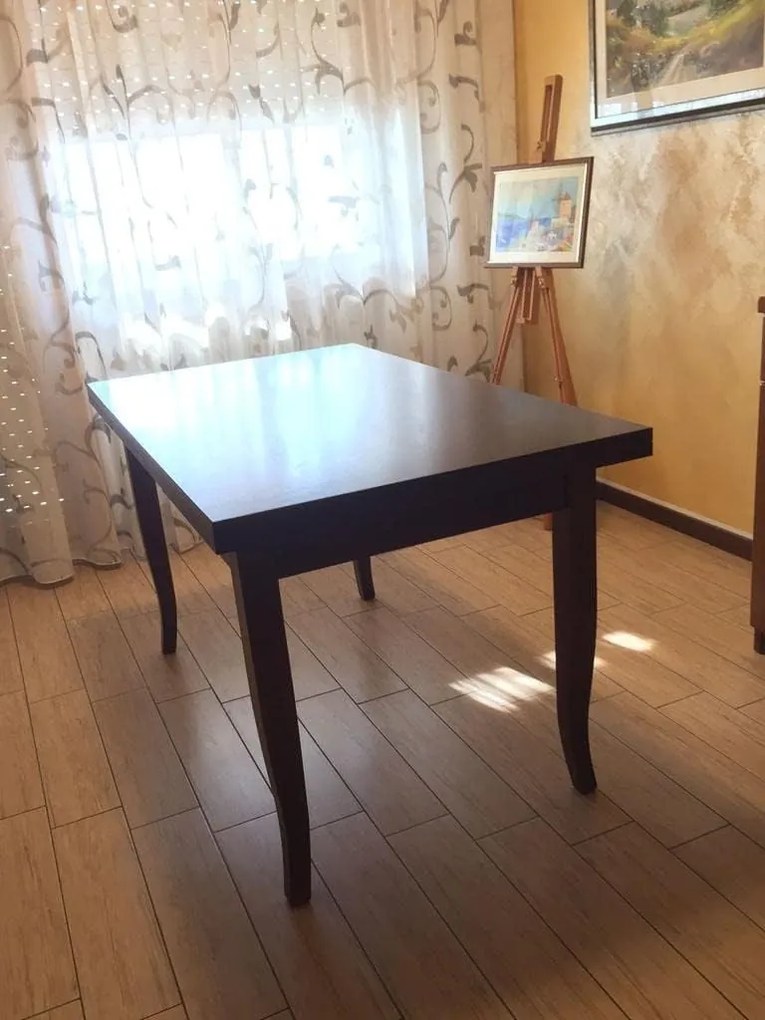 Tavolo classico da pranzo classico in legno noce lucido 130x85 cm