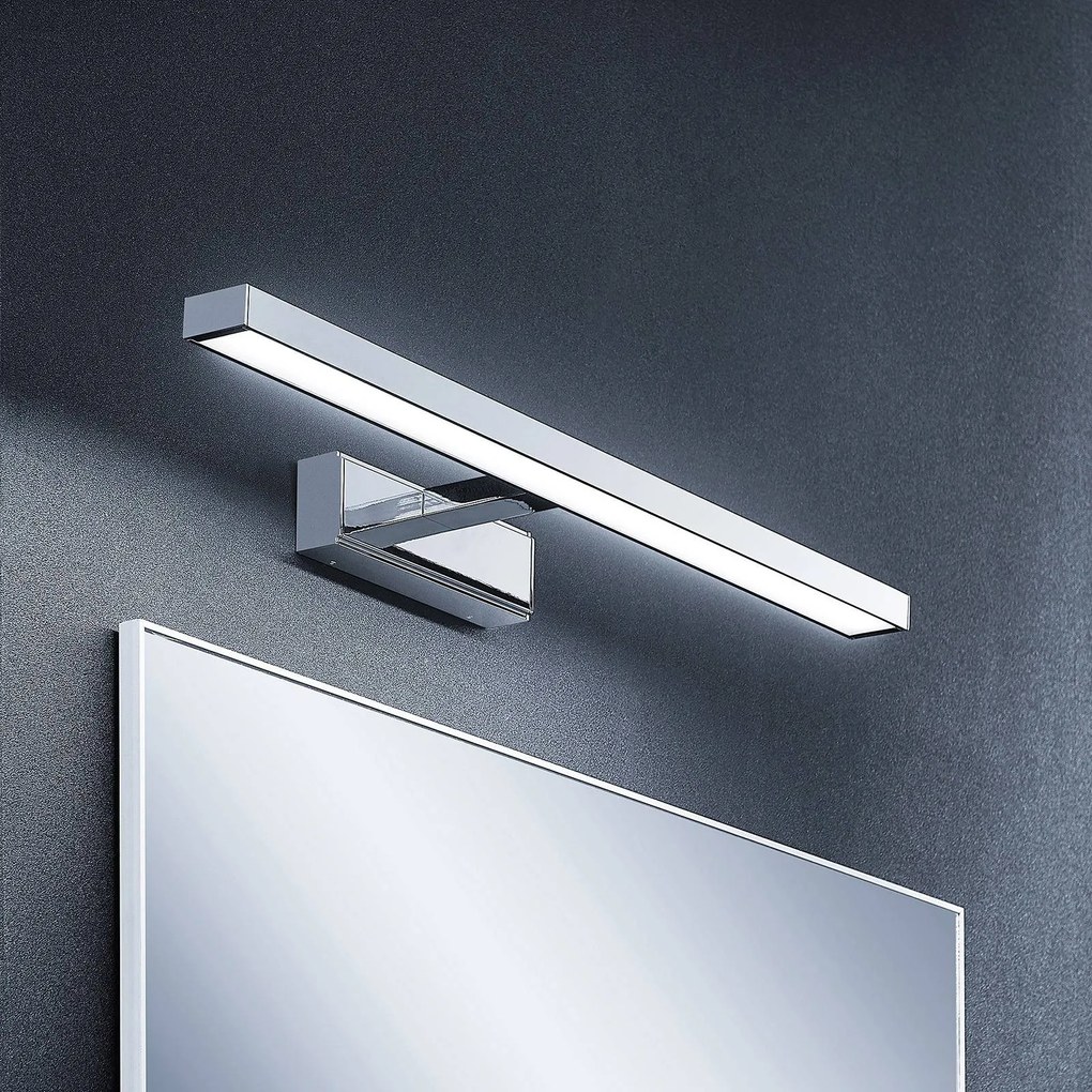 Lindby Luce per specchio a LED Jukka, 60 cm, cromo, alluminio