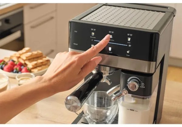 Sencor - Macchina per caffè espresso a portafiltro 1350 W/230 V nero/cromo satinato