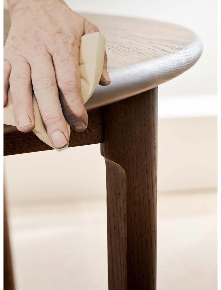 Tavolo da pranzo rotondo pieghevole in rovere marrone scuro ø 120 cm Noor - Hammel Furniture