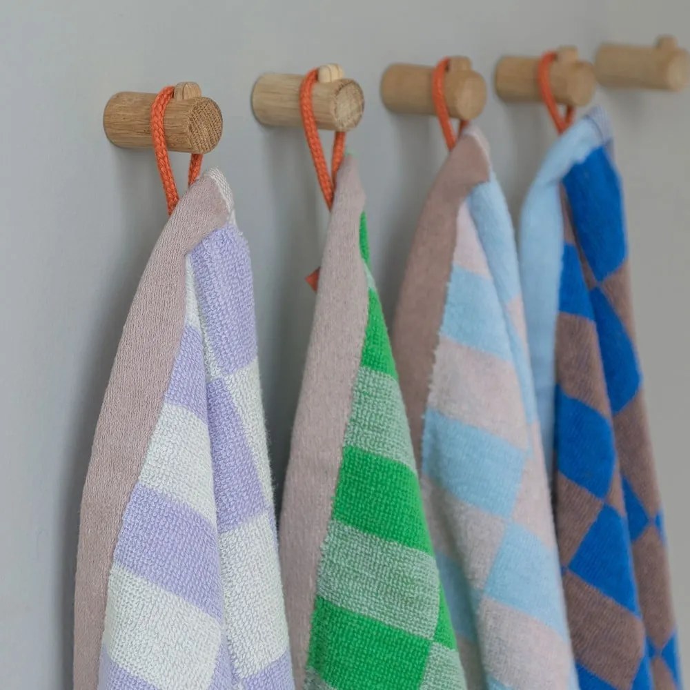 Asciugamano in cotone biologico giallo chiaro-viola 50x90 cm Retro - Mette Ditmer Denmark