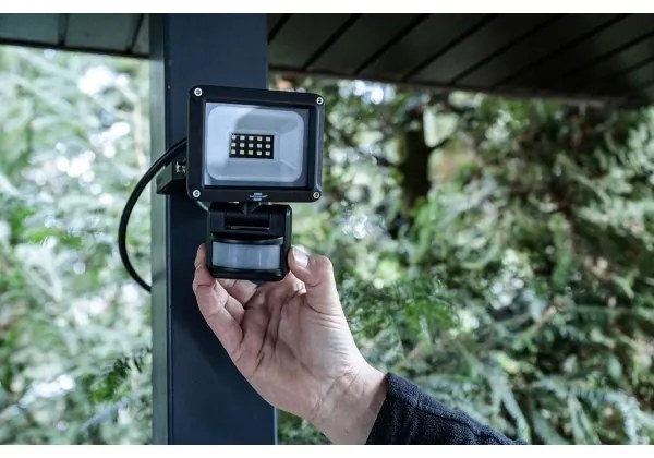 Brennenstuhl - Faretto LED esterno con sensore 10W 230V 6500K IP65