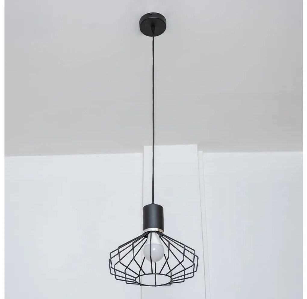 Lampadario sospeso con cavo SOLANO 1xE27/15W/230V nero/cromo lucido