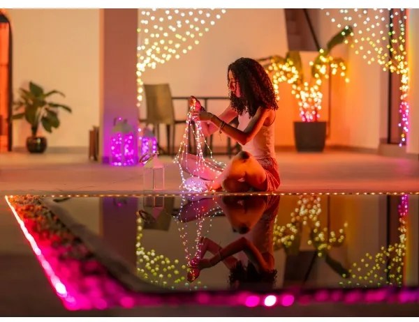 Twinkly TWD060STP-T - Catena DOTS a LED RGB dimmerabile 60xLED, 7 m, USB, Wi-Fi