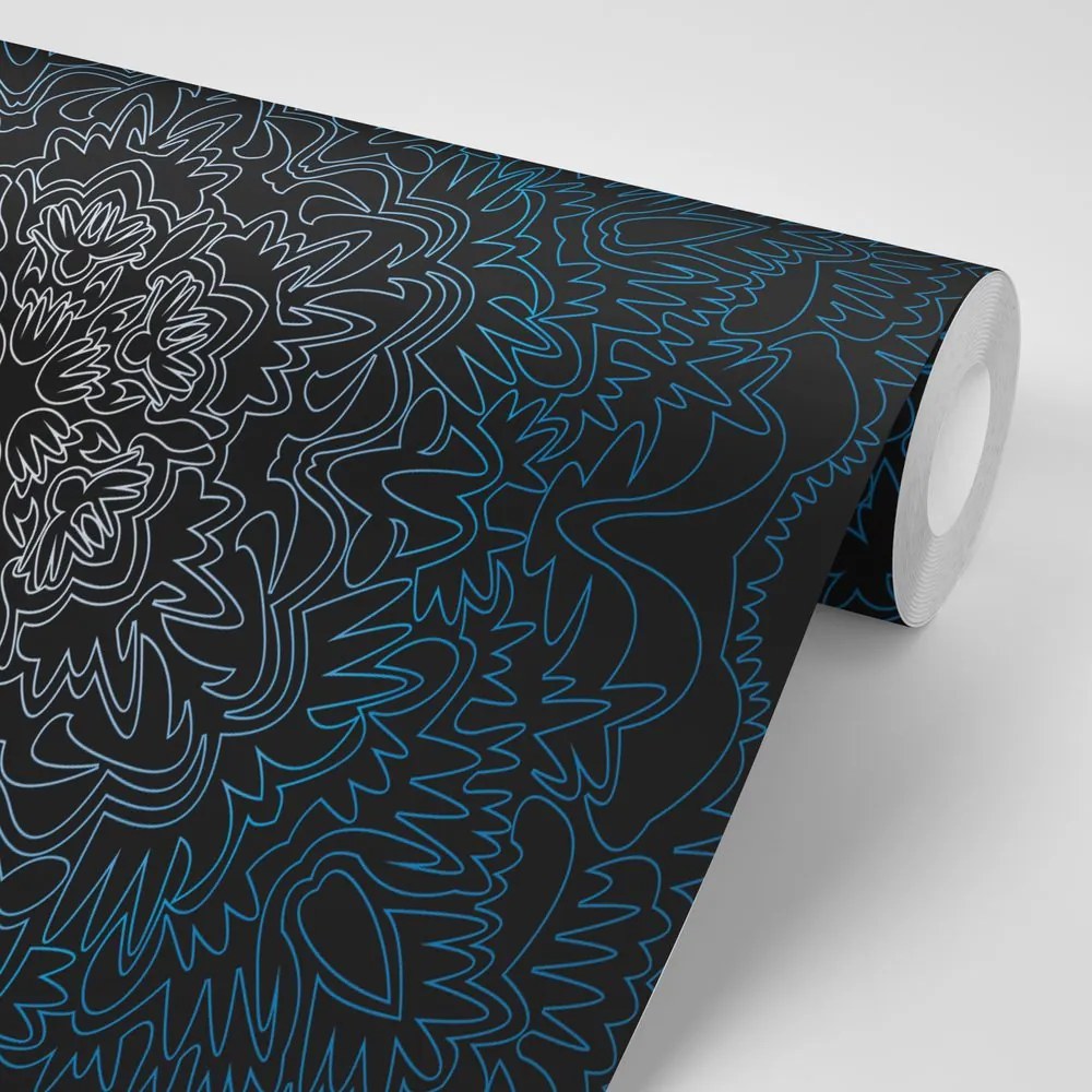 Carta da parati – Mandala ornamentale su sfondo nero