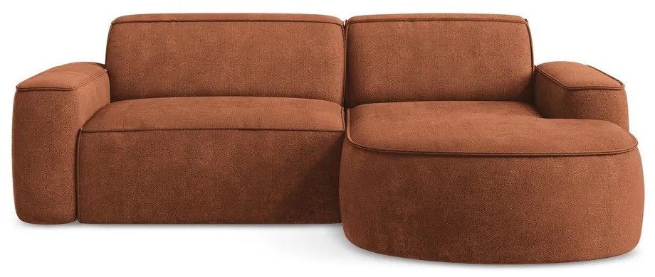 Divano angolare color terracotta (con penisola a destra/con chaise lounge) con rivestimento in ciniglia Omao – Makamii