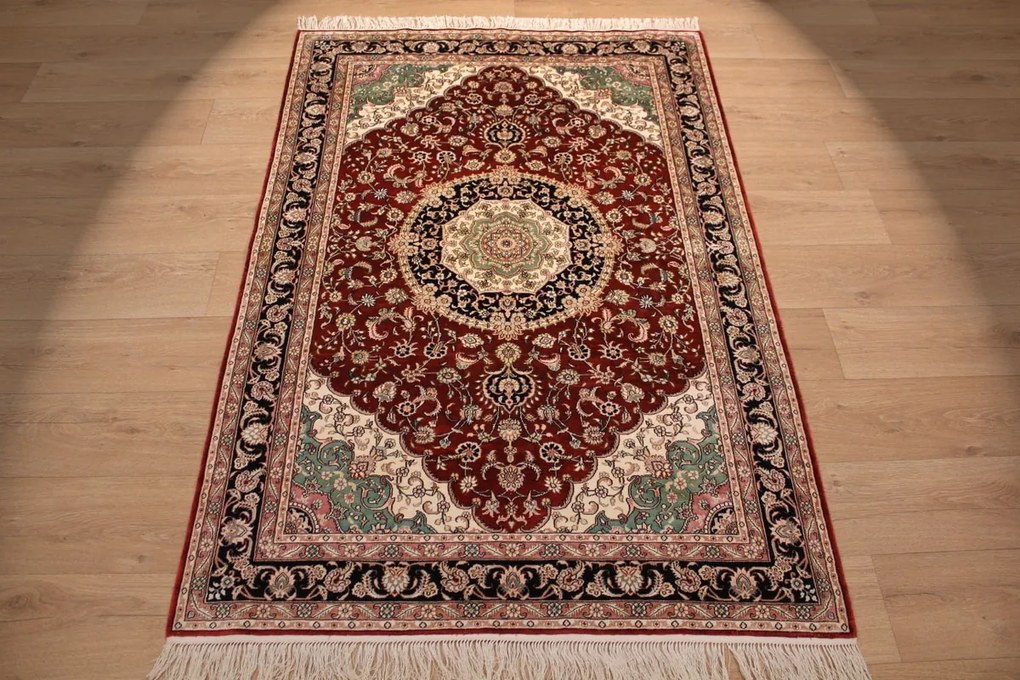 Hereke Tappeto 130 x 190 (Cina) Annodato A Mano