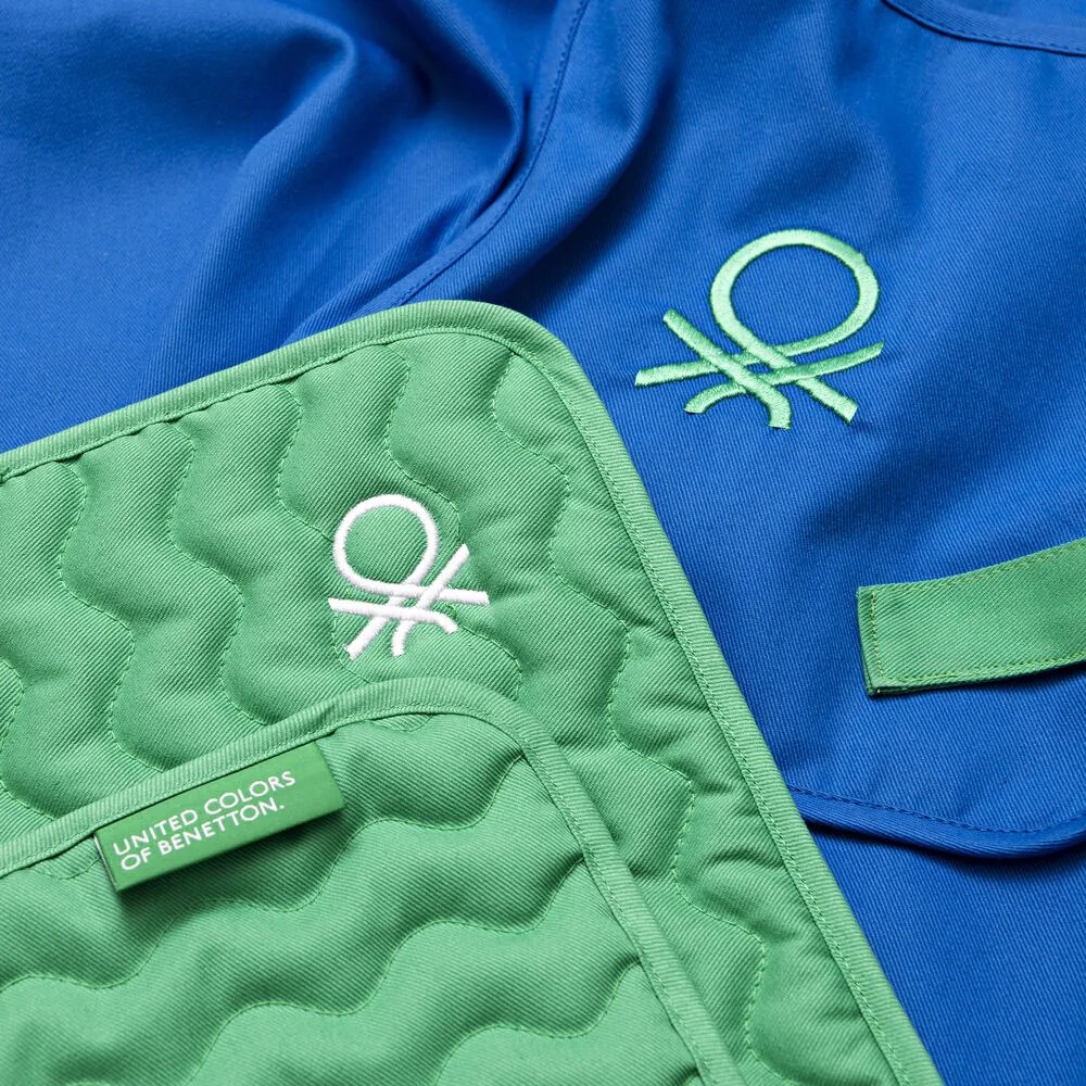 Grembiule Benetton BE243 (3 pezzi)