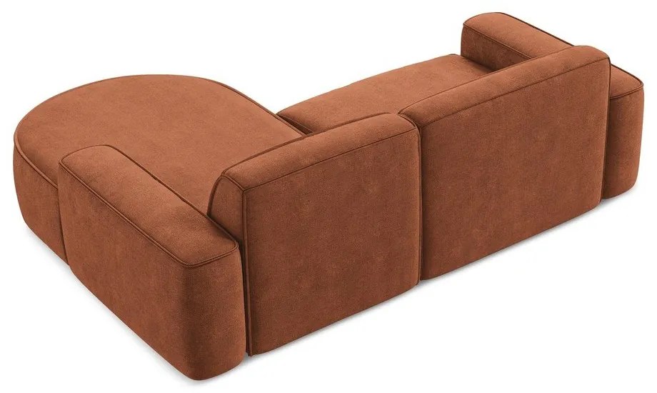 Divano angolare color terracotta (con penisola a destra/con chaise lounge) con rivestimento in ciniglia Omao – Makamii