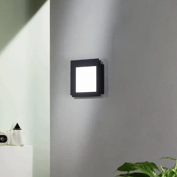 Applique LED in metallo Nero 24x24 cm e diffusore in acrilico PASSPARTOU