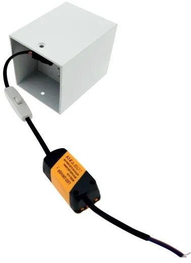 Faretto LED/5W/230V 3000/4000/6400K 7,5x7,5 cm bianco