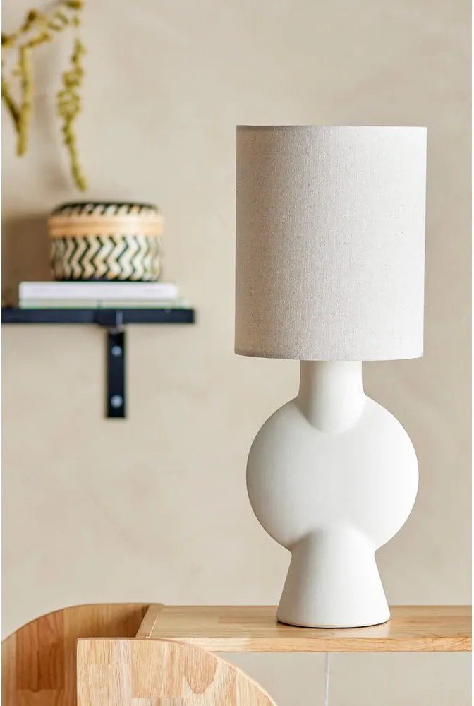 Lampada da tavolo beige con paralume in tessuto (altezza 54,5 cm) Sergio - Bloomingville