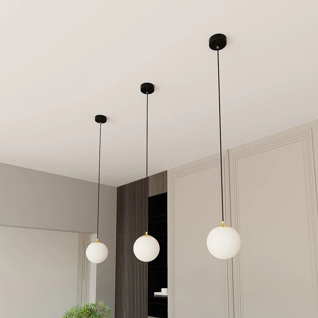 Sospensione Contemporanea Nuada 1 Luce In Acciaio Nero/Oro Sfera Vetro Bianco