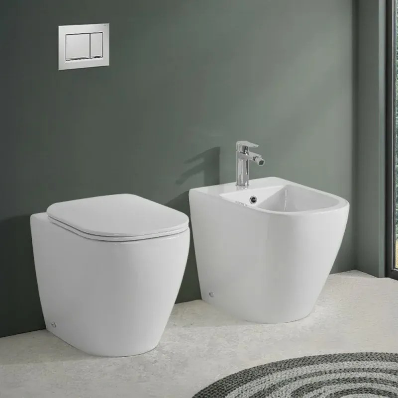 Wc filomuro bianco design quadrato in ceramica con scarico Rimless Kayra