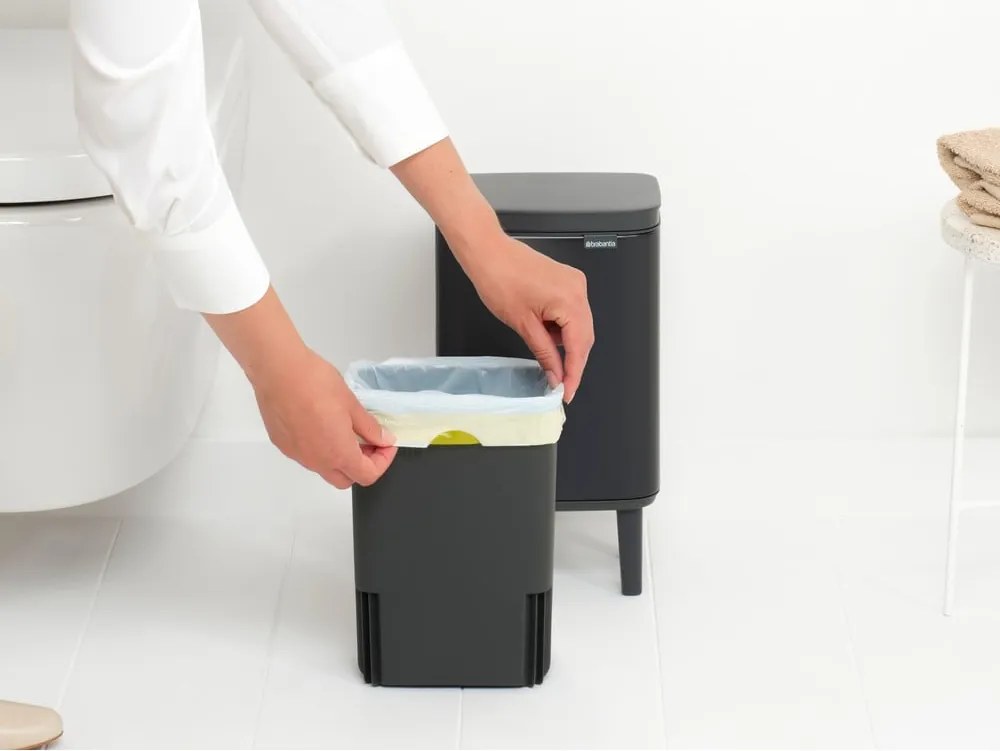 Cestino per la spazzatura nero opaco in acciaio 4 l Bo Hi – Brabantia