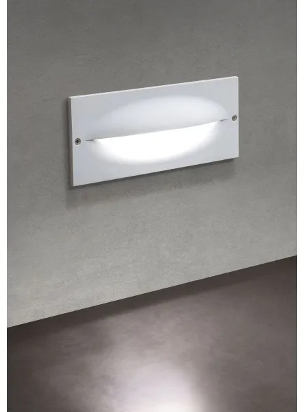 Redo 90009 - Lampada segnapasso da esterno TAMPA LED/11W/230V IP54 bianca