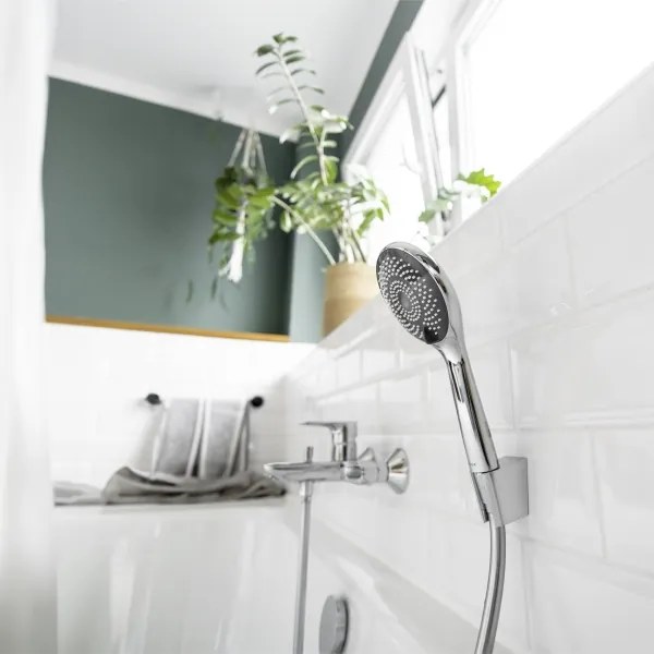 WENKO 23993100 - Soffione doccia Sistema di risparmio idrico 11x11 cm cromo lucido/bianco/grigio