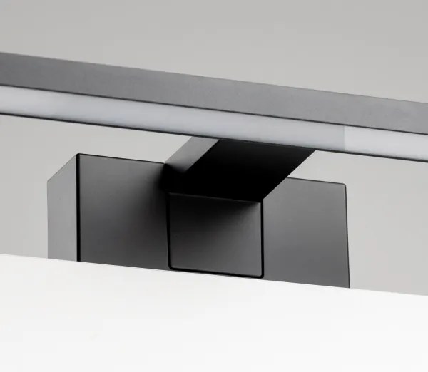 Aigostar - Illuminazione per specchio da bagno a LED 8W/230V 4000K 40 cm IP44 nero