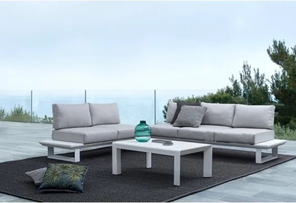 Salotto Angolare Da Esterno In Alluminio Con Cuscini E Tavolino Konnor Bianco Bizzotto