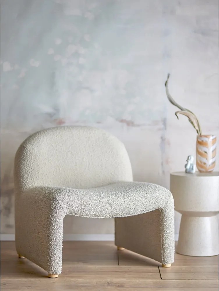 Poltrona color crema in tessuto bouclé Neel - Bloomingville