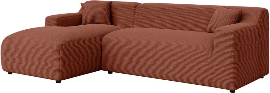 Divano angolare color mattone (con penisola a sinistra e chaise lounge) rivestito in velluto a coste Martin – Ropez