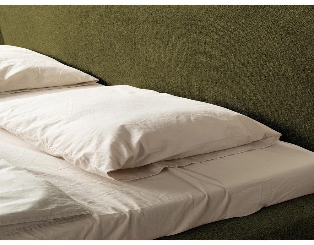Letto matrimoniale imbottito verde scuro con rete inclusa 140x200 cm Makana – Makamii