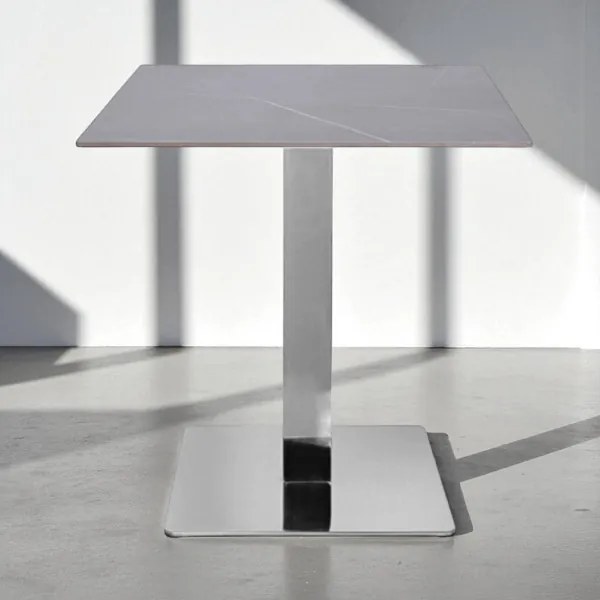Tavolo bar ristorante 70x70 cm piano per esterno effetto Cemento e base argento H 75