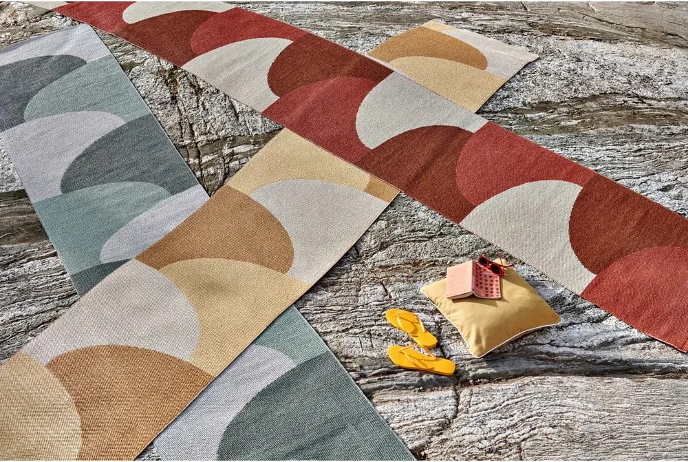 Passatoia da interno/esterno giallo ocra 70x180 cm Hill Ochre Pale Yellow – Pappelina