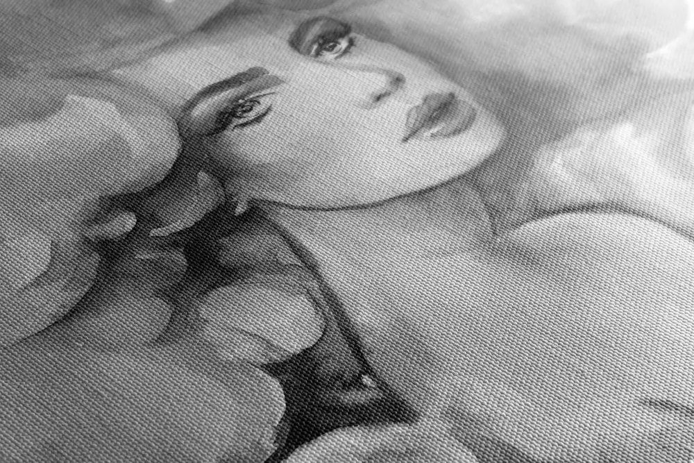 Stampa su tela – Fascino femminile in bianco e nero