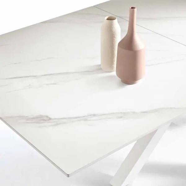 Tavolo in pietra allungabile a 240 cm effetto marmo Bianco HERO