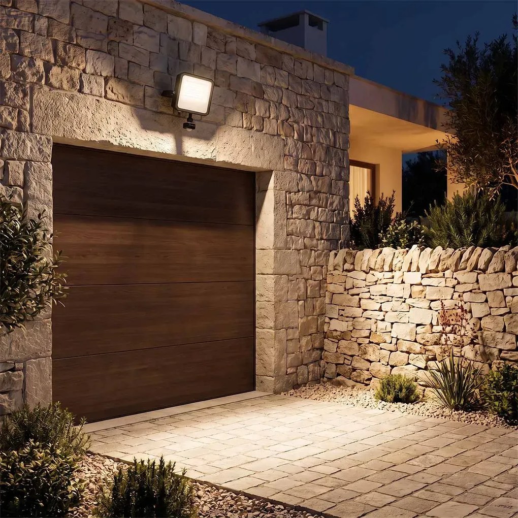 Faro LED 50W IP65 Nero con Sensore di Movimento e OSRAM chip LED Colore Bianco Caldo 3.000K