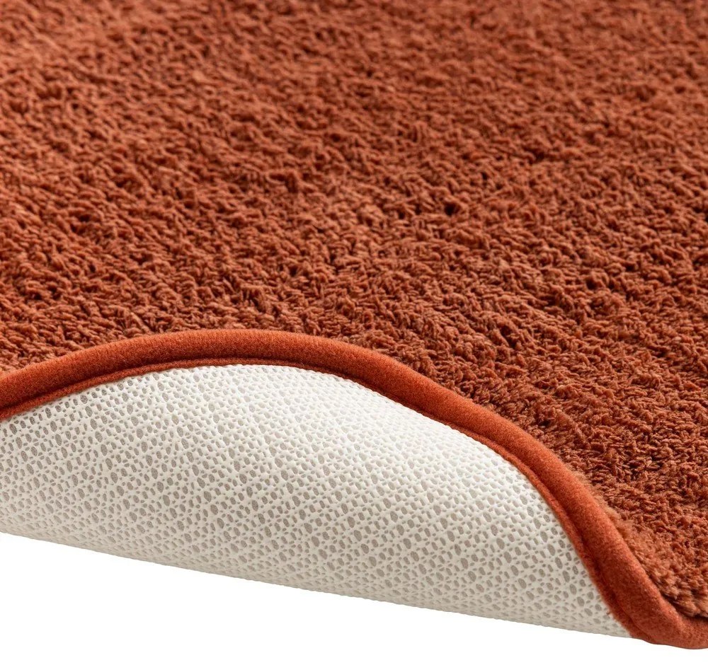 Tappetino per il bagno color terracotta 50x80 cm Mael – douceur d'intérieur