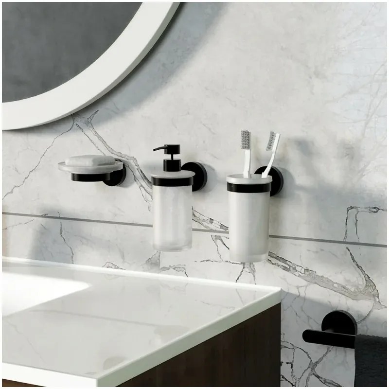 Bicchiere porta spazzolino a muro nero opaco linea Chic Black