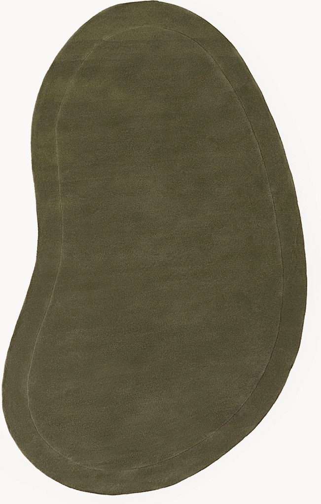 Tappeto in lana fatto a mano dalla forma organica Kadey