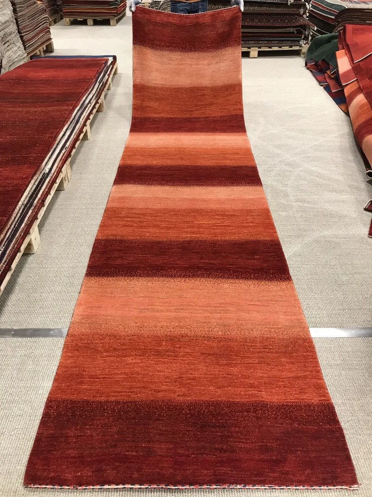 Loribaft Tappeto 390x90 Rosso (Iran) Annodato A Mano