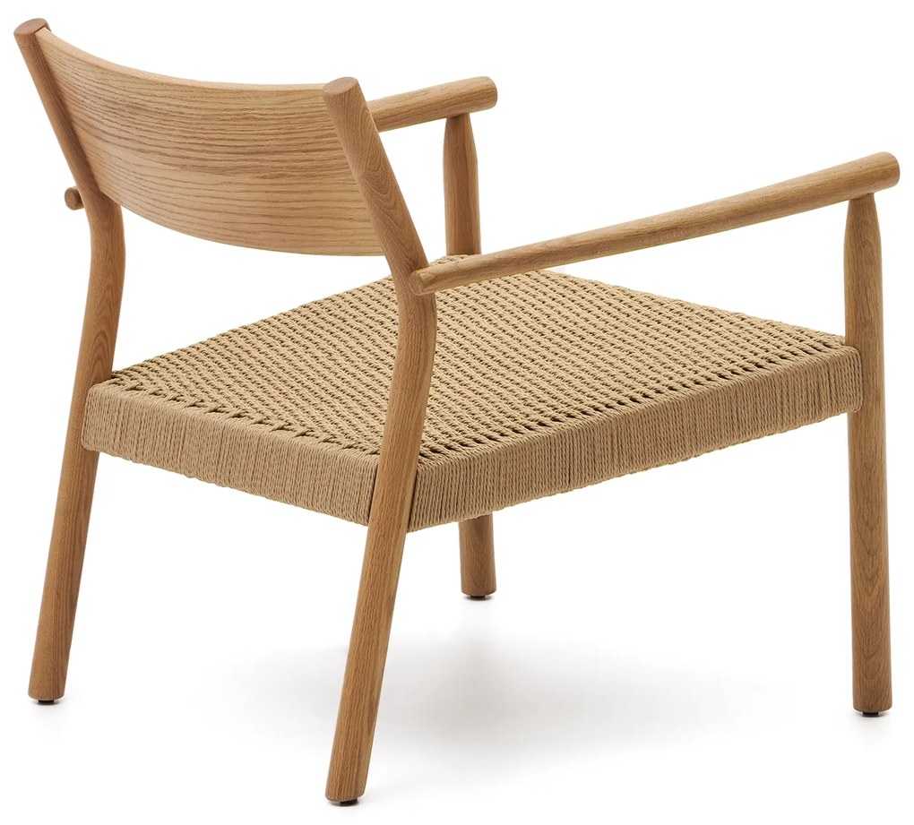 Kave Home - Poltrona Yalia in legno massiccio di rovere FSC 100% finitura naturale e seduta di corda d