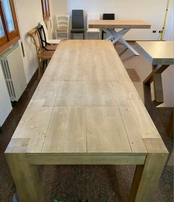 Tavolo da pranzo allungabile in legno abete naturale 140x90 cm