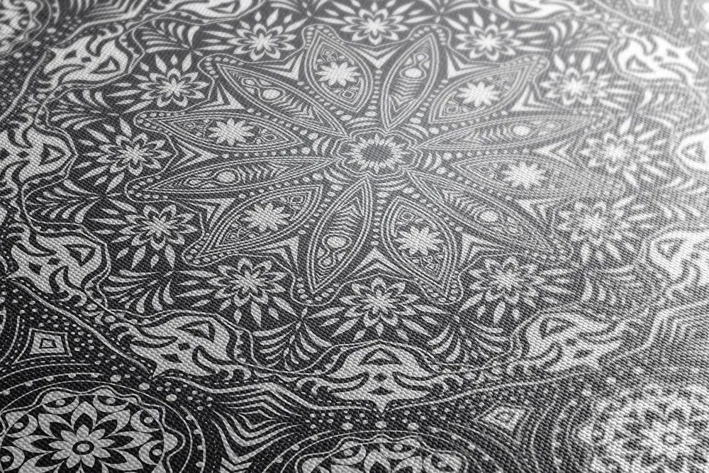 Stampa su tela – Mandala ornamentale con pizzo in bianco e nero